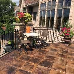 Cocoa Mélange concrete tile decking