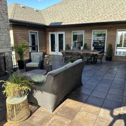 Cocoa Mélange luxury concrete patio decking